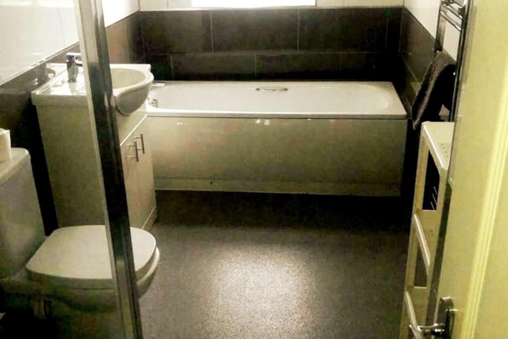 דירות בריסטול Short Term Lets From £15 Per Person Per Night מראה חיצוני תמונה