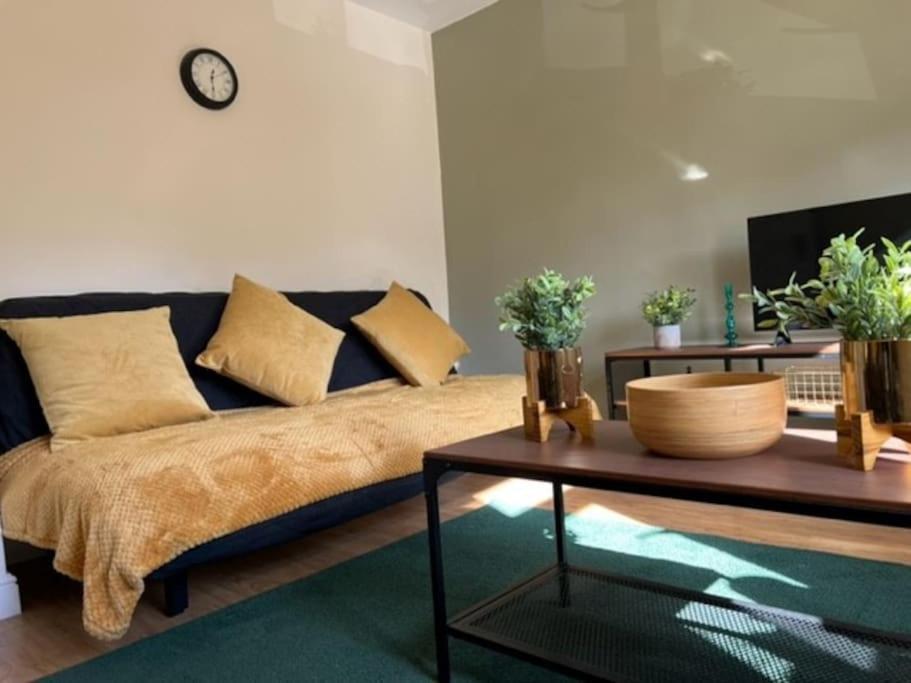 דירות בריסטול Short Term Lets From £15 Per Person Per Night מראה חיצוני תמונה