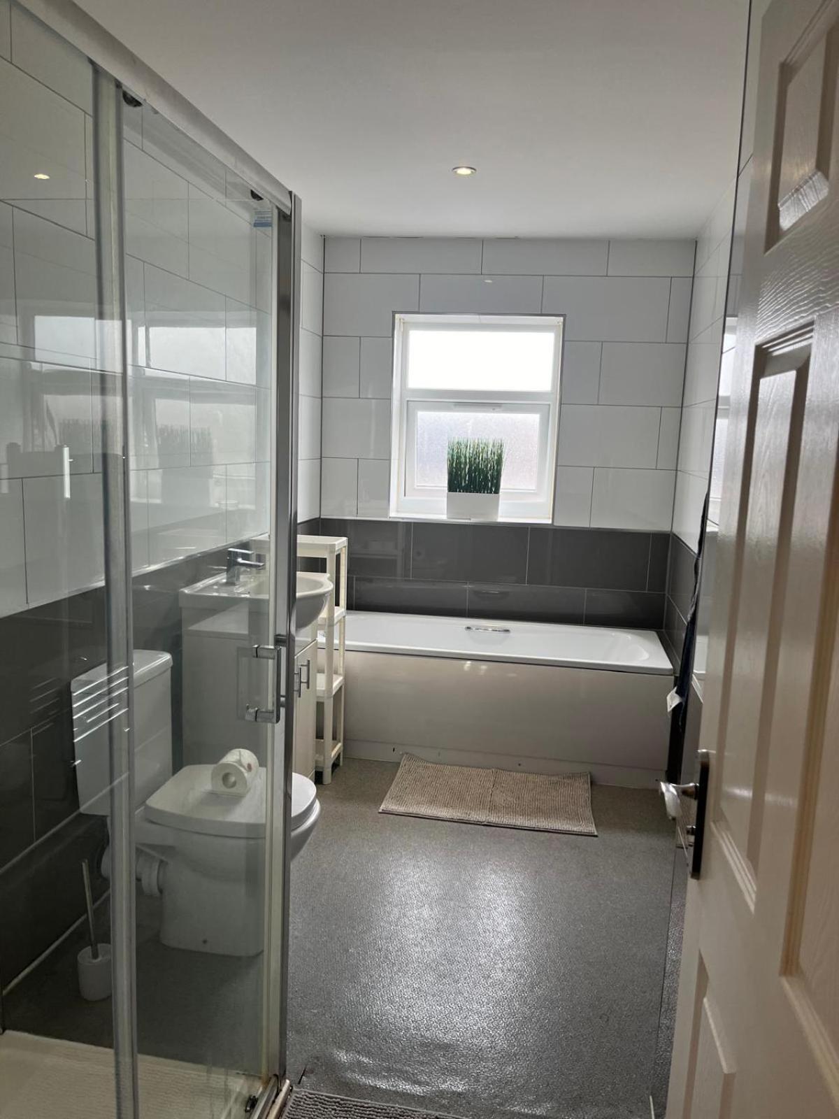 דירות בריסטול Short Term Lets From £15 Per Person Per Night מראה חיצוני תמונה